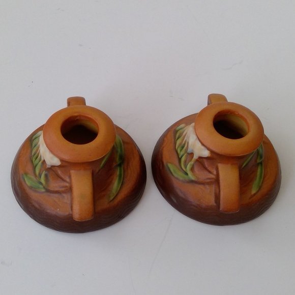 S/2 Vintage Ceramic Roseville Pottery Brown / Tan Freesia Candlestick Holders - Picture 3 of 7